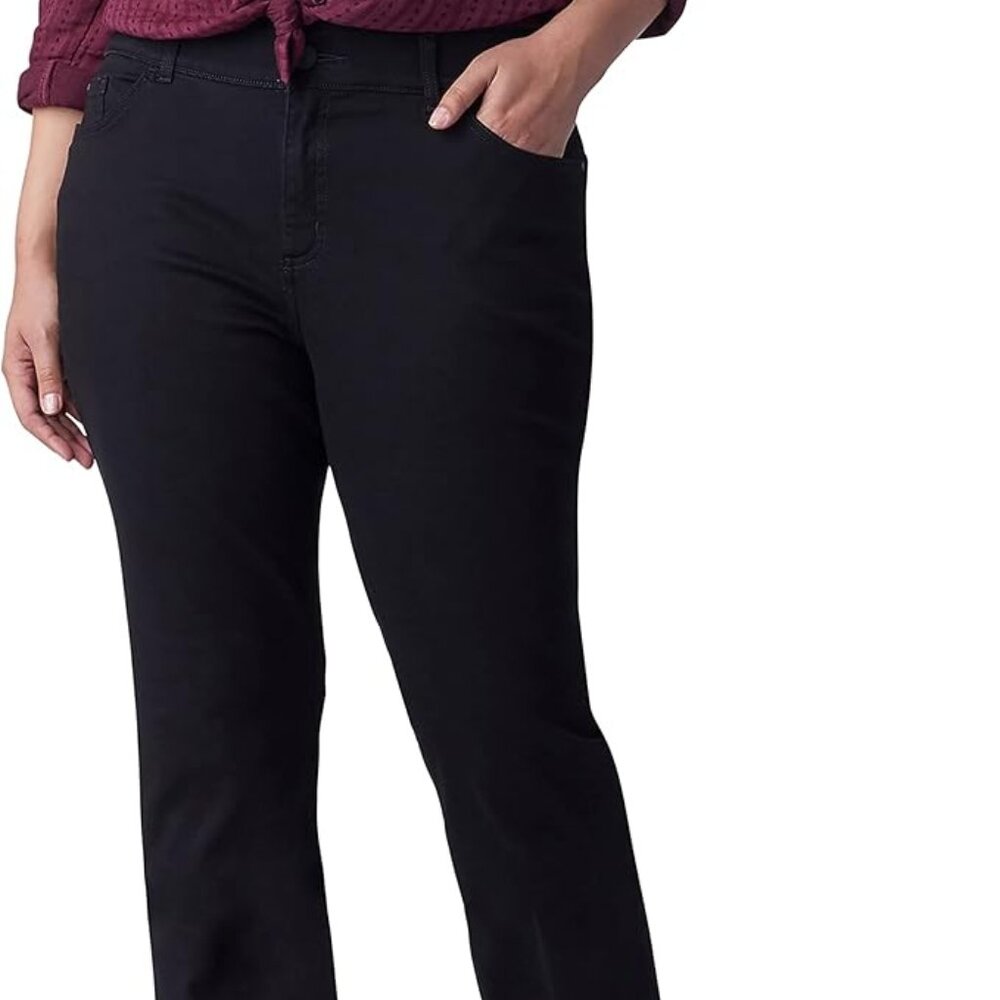 NWT Lee Plus Regular Fit Bootcut Mid-Rise Jeans Black size- 28W Long